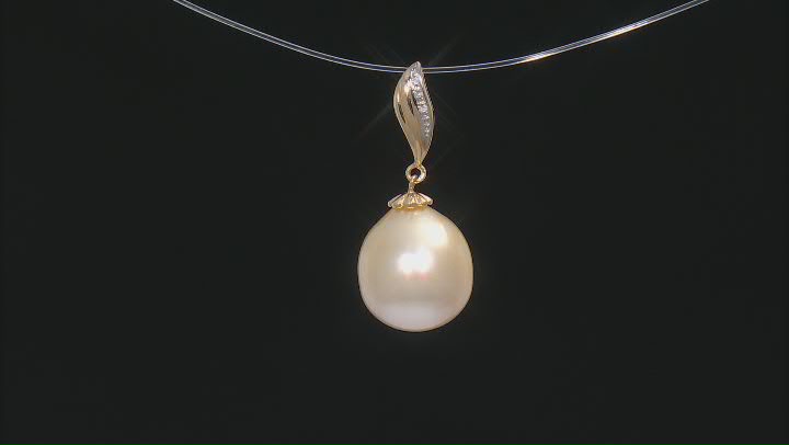 Golden Cultured South Sea Pearl With White Diamond Accent 14k Yellow Gold Pendant Video Thumbnail