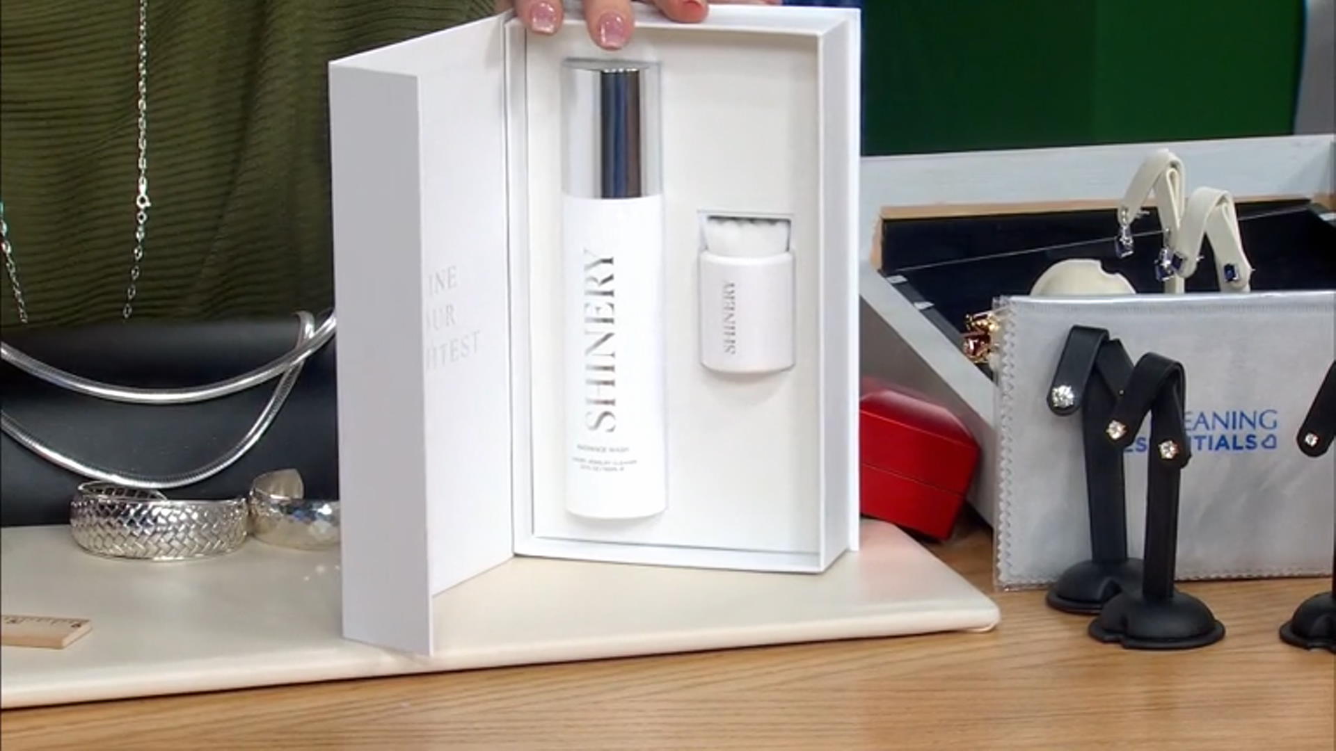 Shinery Radiance Duo - Jewelry Cleaning Gift Set Video Thumbnail