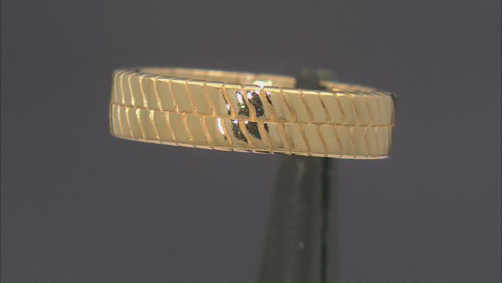 18k Yellow Gold Over Sterling Silver Chevron Pattern Band Ring Video Thumbnail