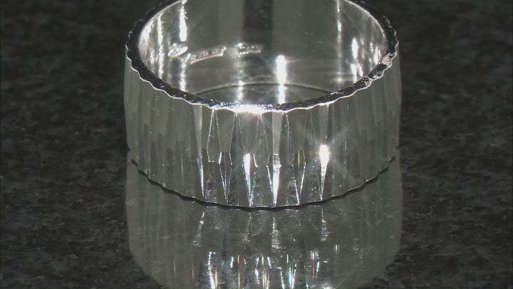 Sterling Silver Diamond-Cut Band Ring