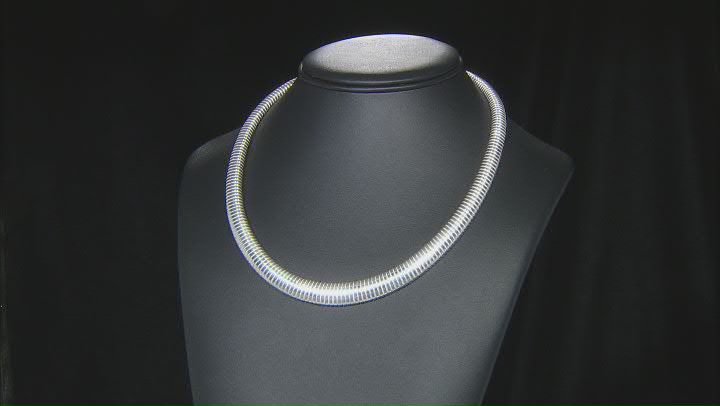 Sterling Silver Graduated Tubogas 20 inch Necklace Video Thumbnail
