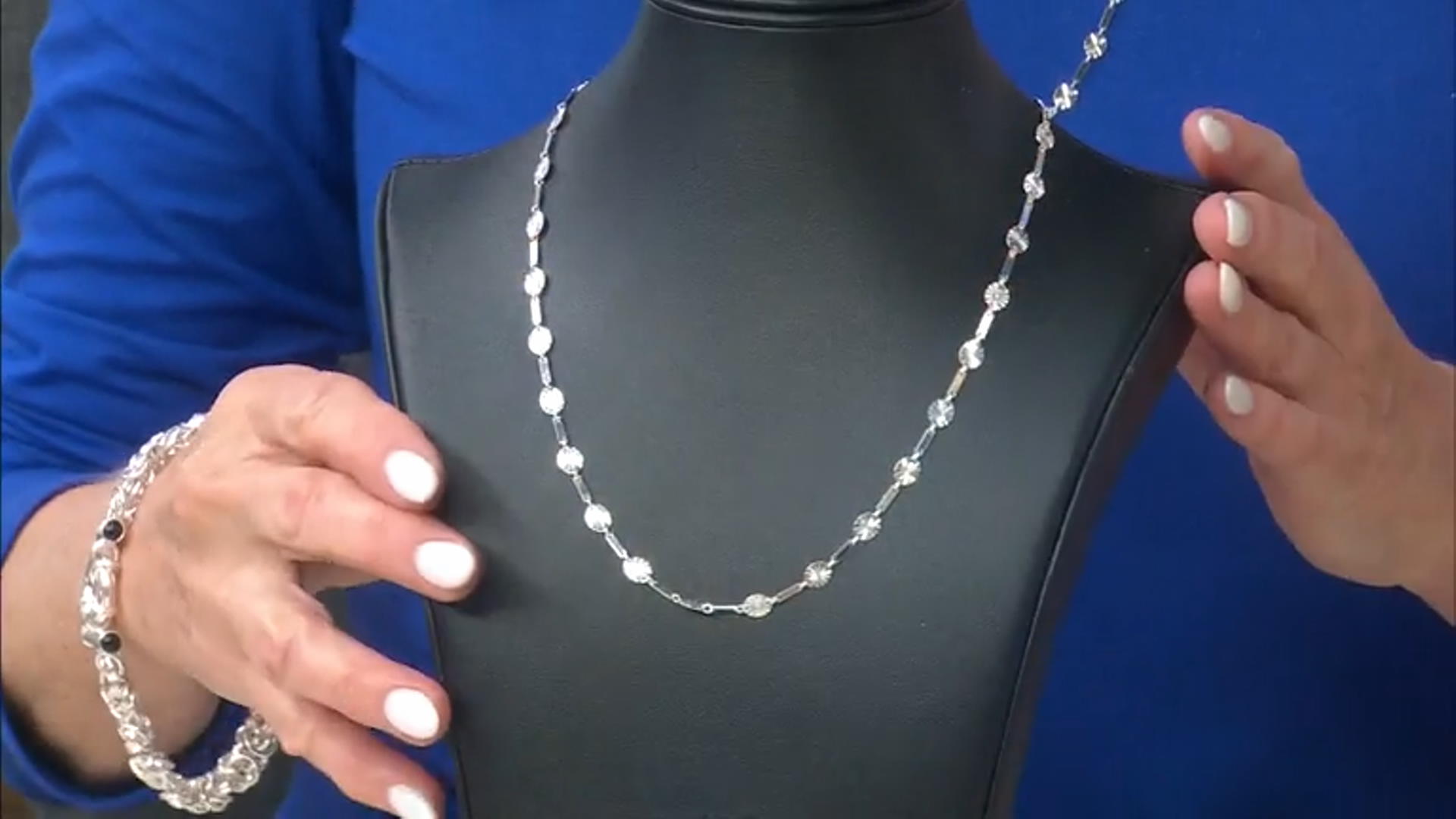 Sterling Silver Starburst 16 Inch Chain Video Thumbnail