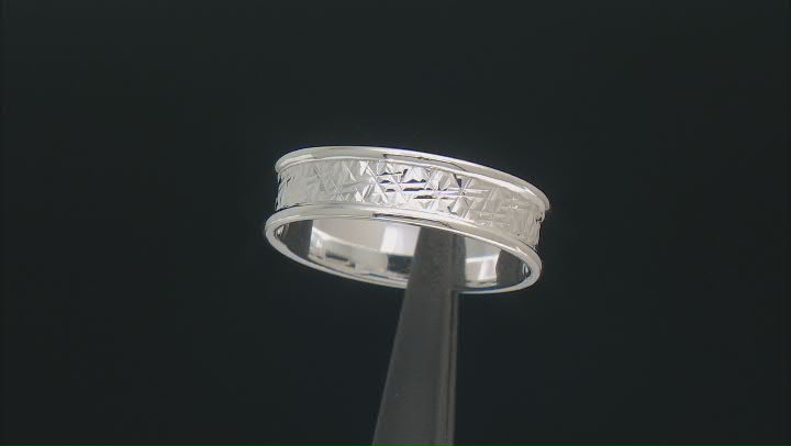Sterling Silver 5.5mm Diamond-Cut Band Ring Video Thumbnail
