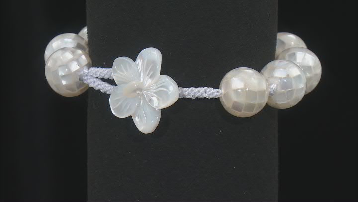 White South Sea Mother-of-Pearl Mosaic Bead Bracelet with Carved Flower Toggle Video Thumbnail