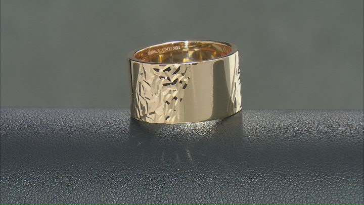 10k Yellow Gold Diamond Cut And High Polished Band Ring Video Thumbnail