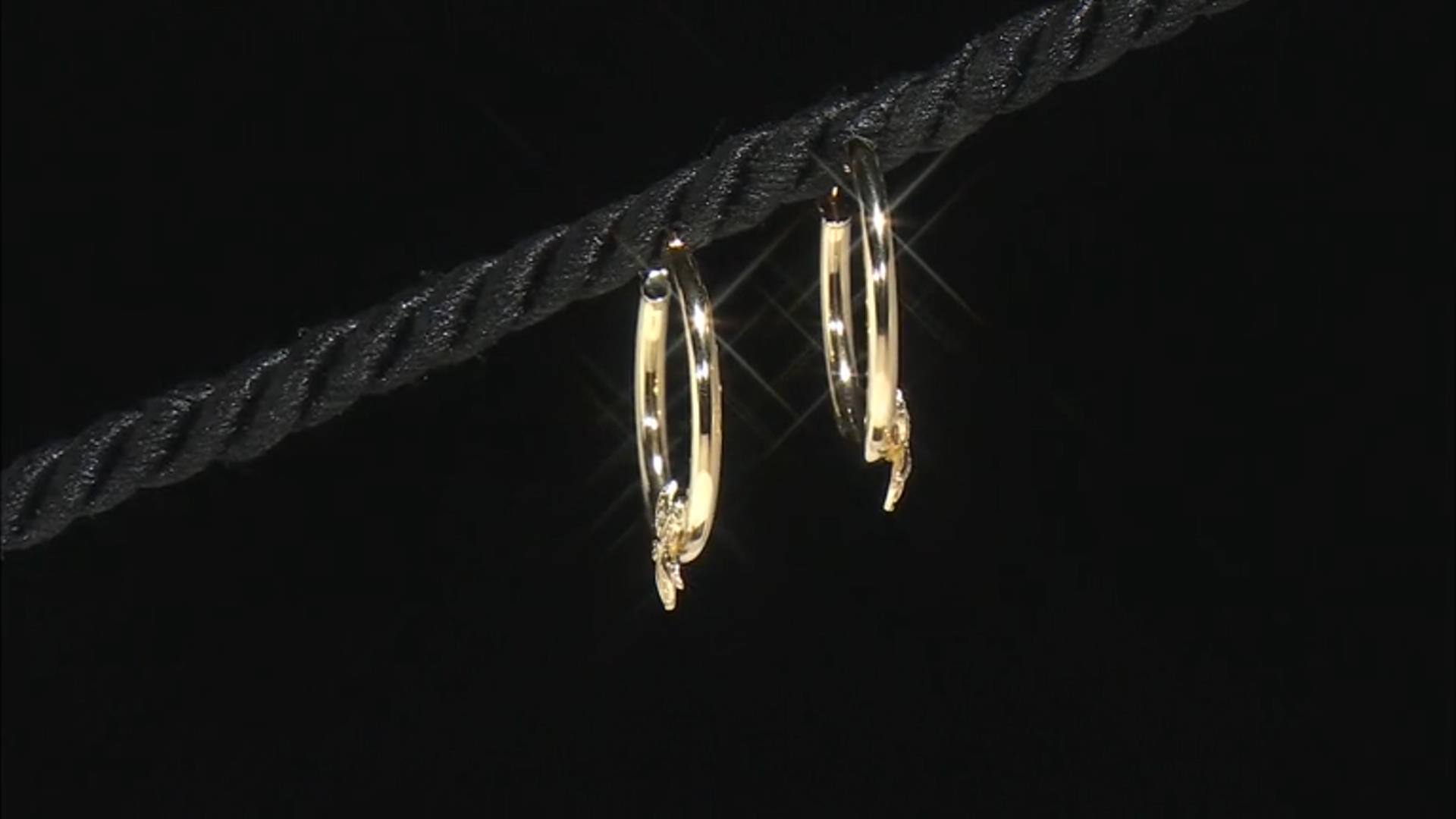 10K Yellow Gold Starfish Hoop Earrings Video Thumbnail
