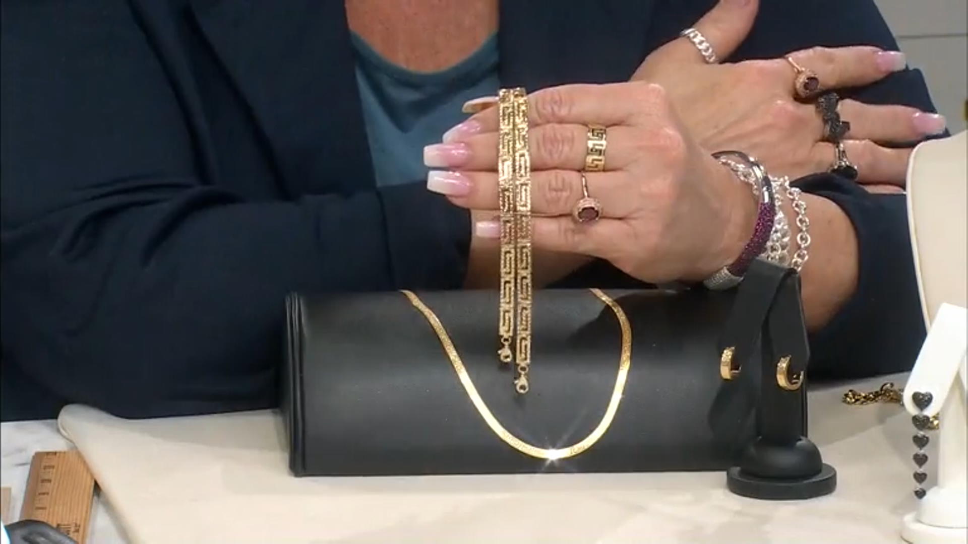 14k Yellow Gold Diamond-Cut Greek Key Bracelet Video Thumbnail