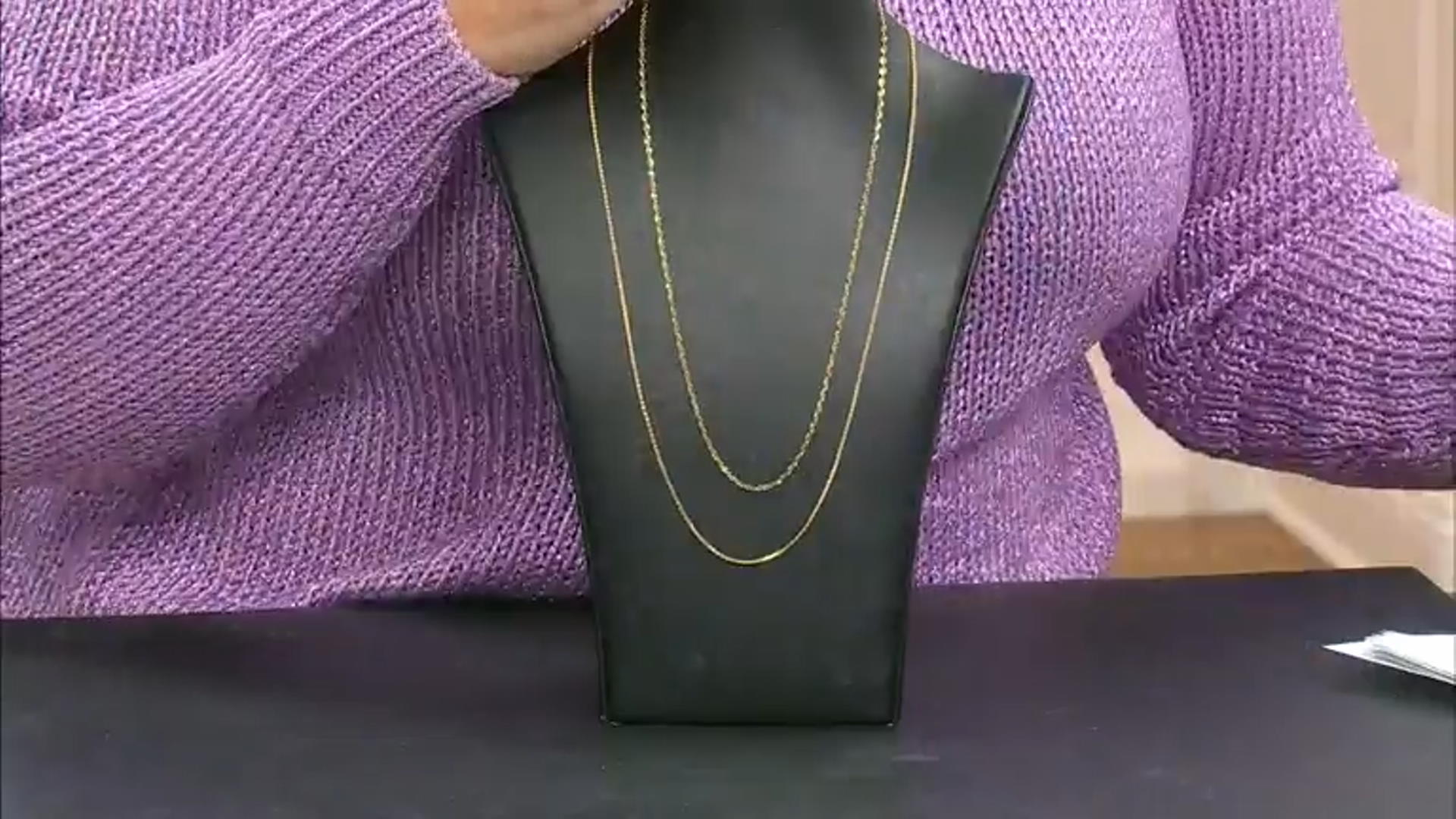14K Yellow Gold 2mm Mariner Link 18 Inch Chain Video Thumbnail