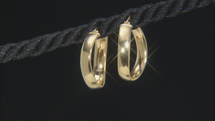 10k Yellow Gold 4x15mm Wavy Hoop Earrings Video Thumbnail