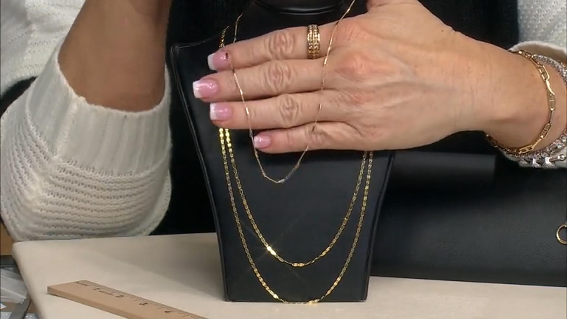 10k Yellow Gold Polished Station 18 Inch Necklace Video Thumbnail