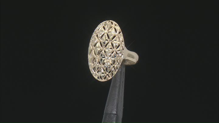 10k Yellow Gold Oval Patterned Ring Video Thumbnail