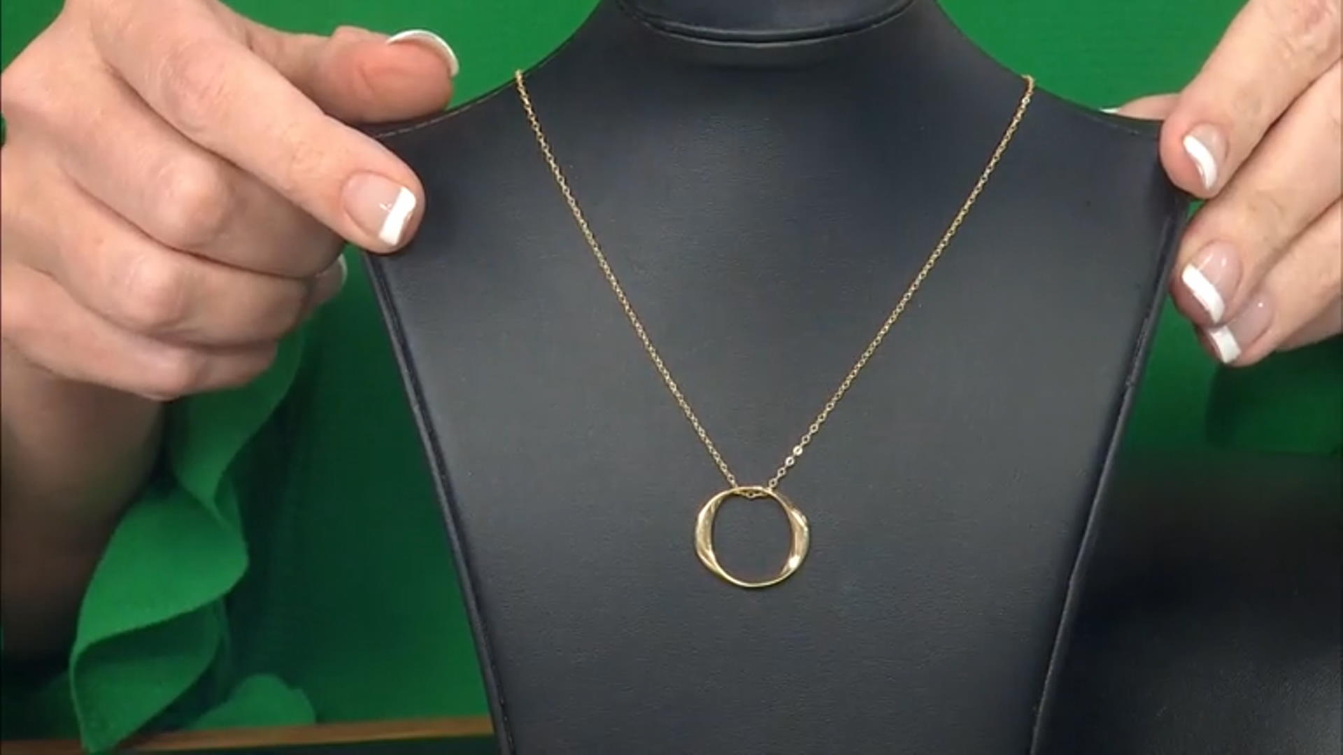 10k Yellow Gold Ribbon Circle Pendant 20 Inch Necklace Video Thumbnail
