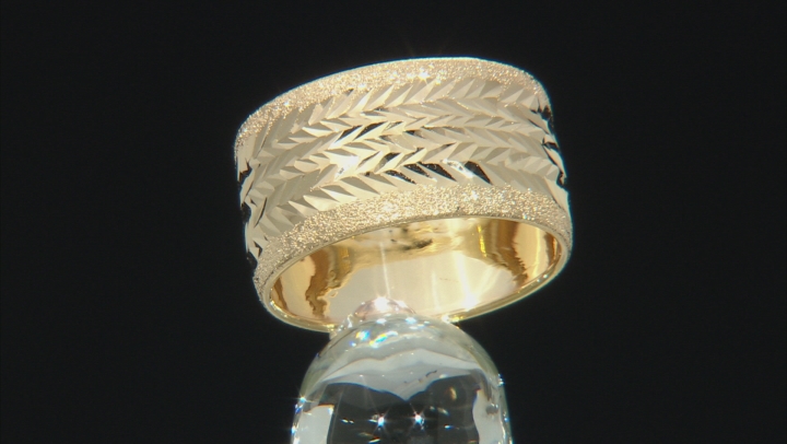 10K Yellow Gold Wide Diamond Cut Textured Ring Video Thumbnail