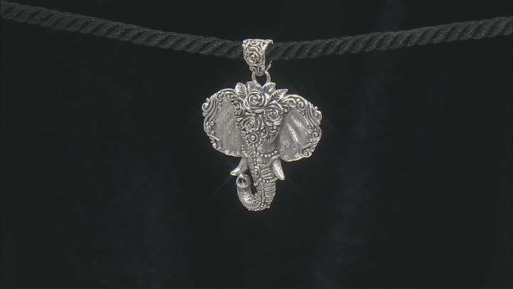 Sterling Silver Textured Elephant Head Pendant Video Thumbnail