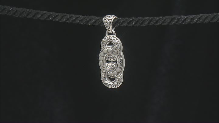 Sterling Silver Textured Link Pendant Video Thumbnail