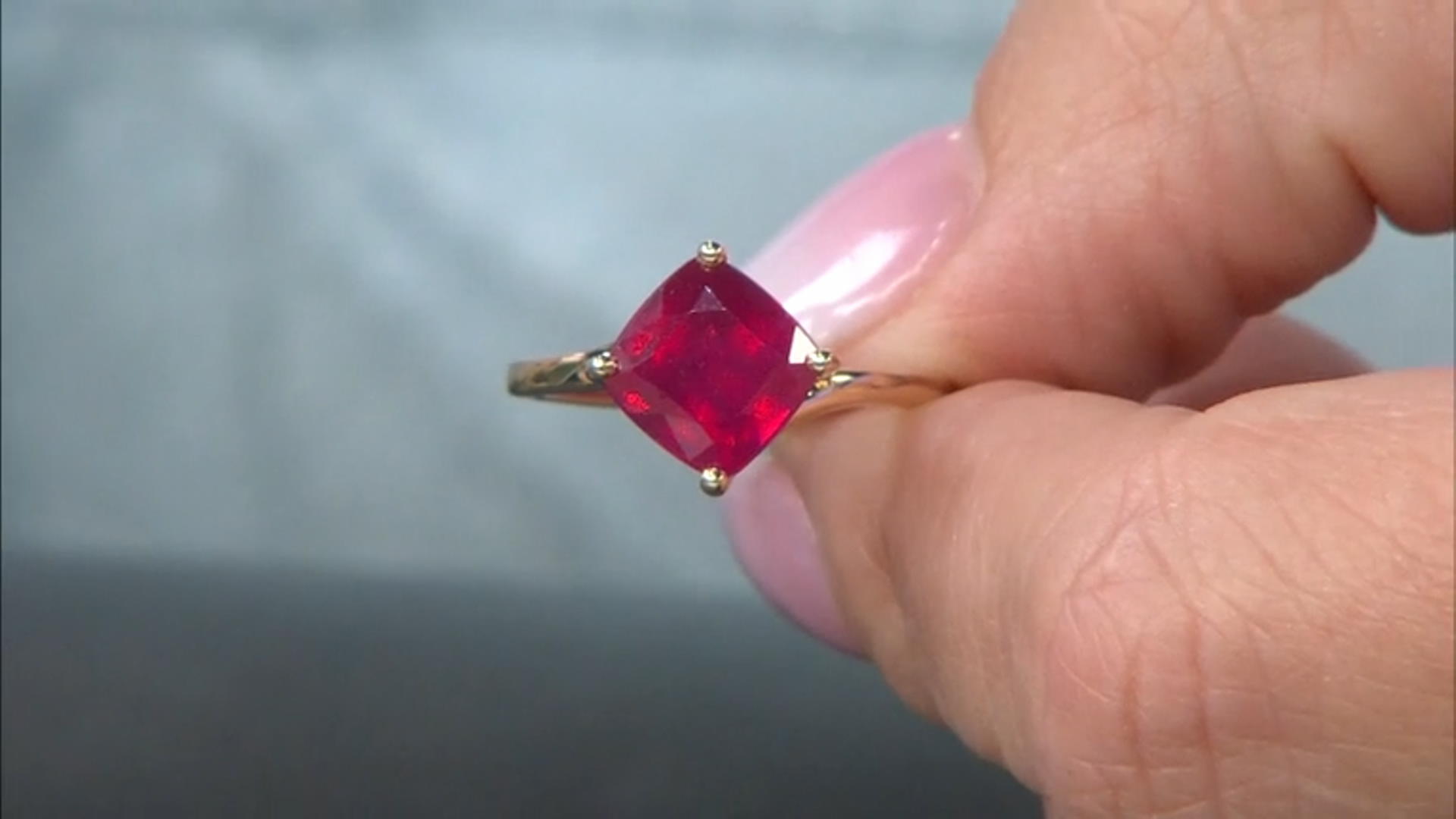 Red Mahaleo® Ruby 10k Yellow Gold Solitaire Ring 2.88ct Video Thumbnail