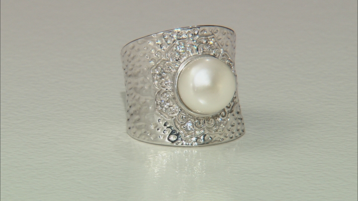 9.5-10mm Cultured Freshwater Pearl with 0.02ctw Zircon Rhodium Over Sterling Silver Hammered Ring Video Thumbnail