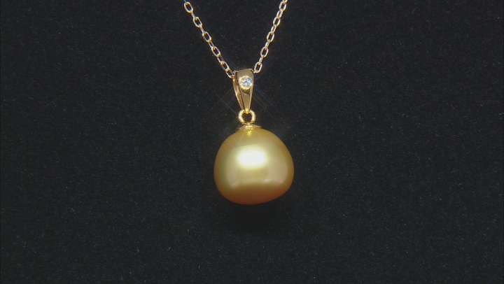 Golden Cultured South Sea Pearl With Diamond Accent 14k Yellow Gold Pendant With Chain Video Thumbnail