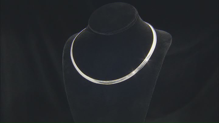 Sterling Silver 5.8mm Omega 18 Inch Chain Video Thumbnail