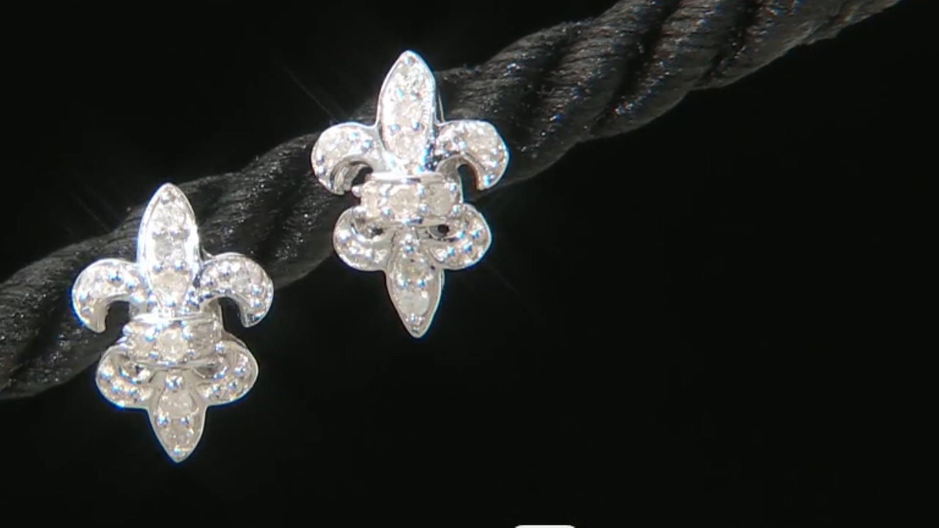 Yamil Jewelry on Instagram: “Yamil silver fleur de lis bracelet + louis  vuitton #handmade #yamiljewelry #mex…
