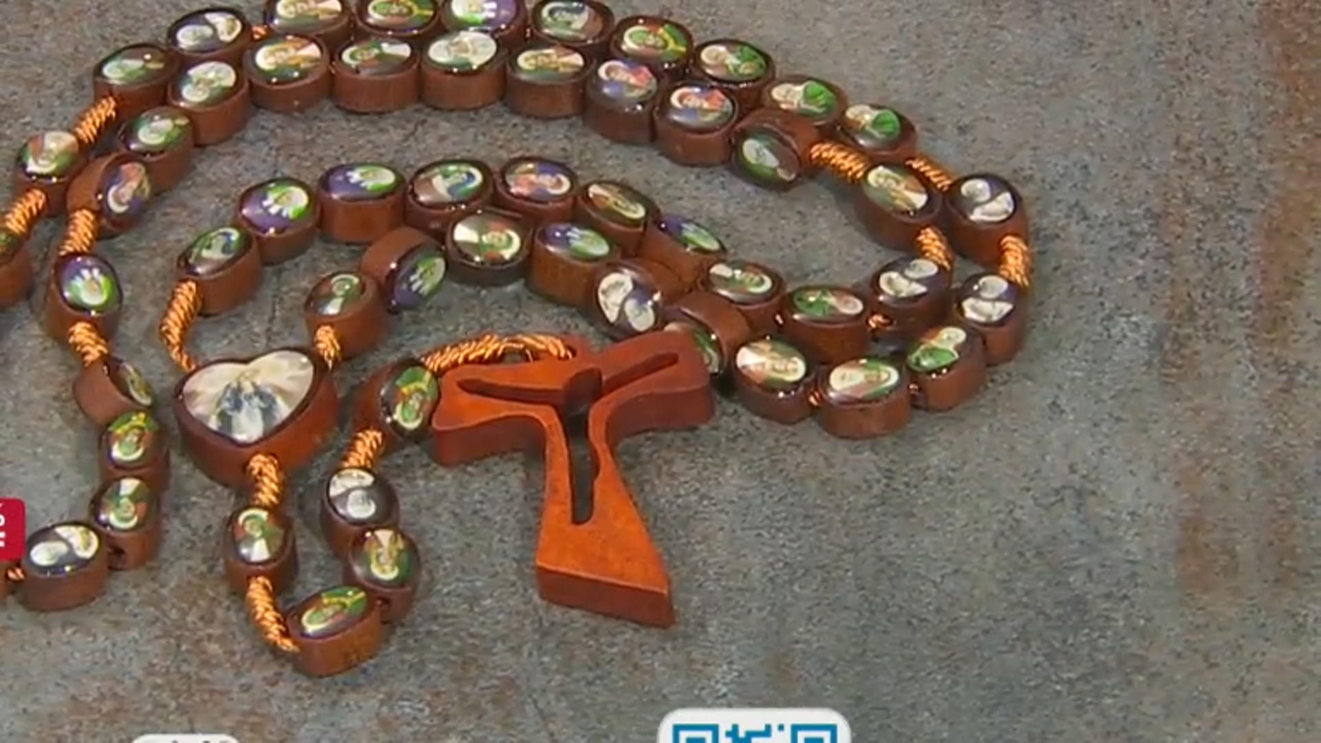 WoMix Shape Wooden Bead Saints Rosary Video Thumbnail
