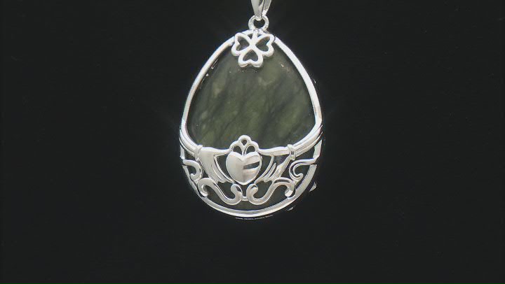 23x17mm Connemara Marble Sterling Silver Claddagh Pendant With Chain Video Thumbnail
