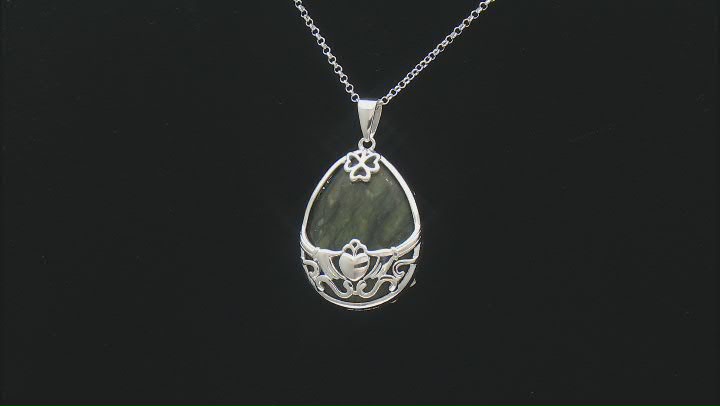 23x17mm Connemara Marble Sterling Silver Claddagh Pendant With Chain Video Thumbnail