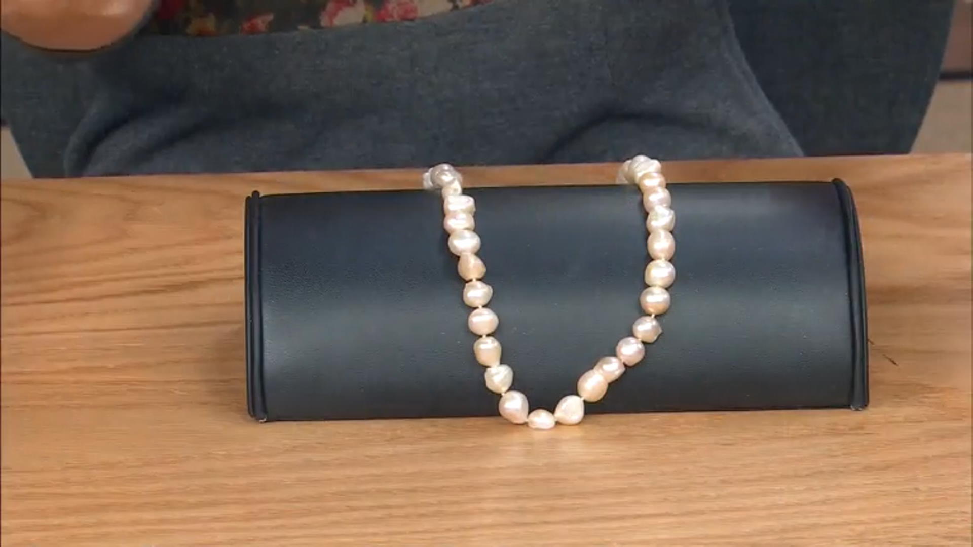 Cream Cultured Freshwater Pearl 10-13mm Knotted Nugget Bead Strand Video Thumbnail