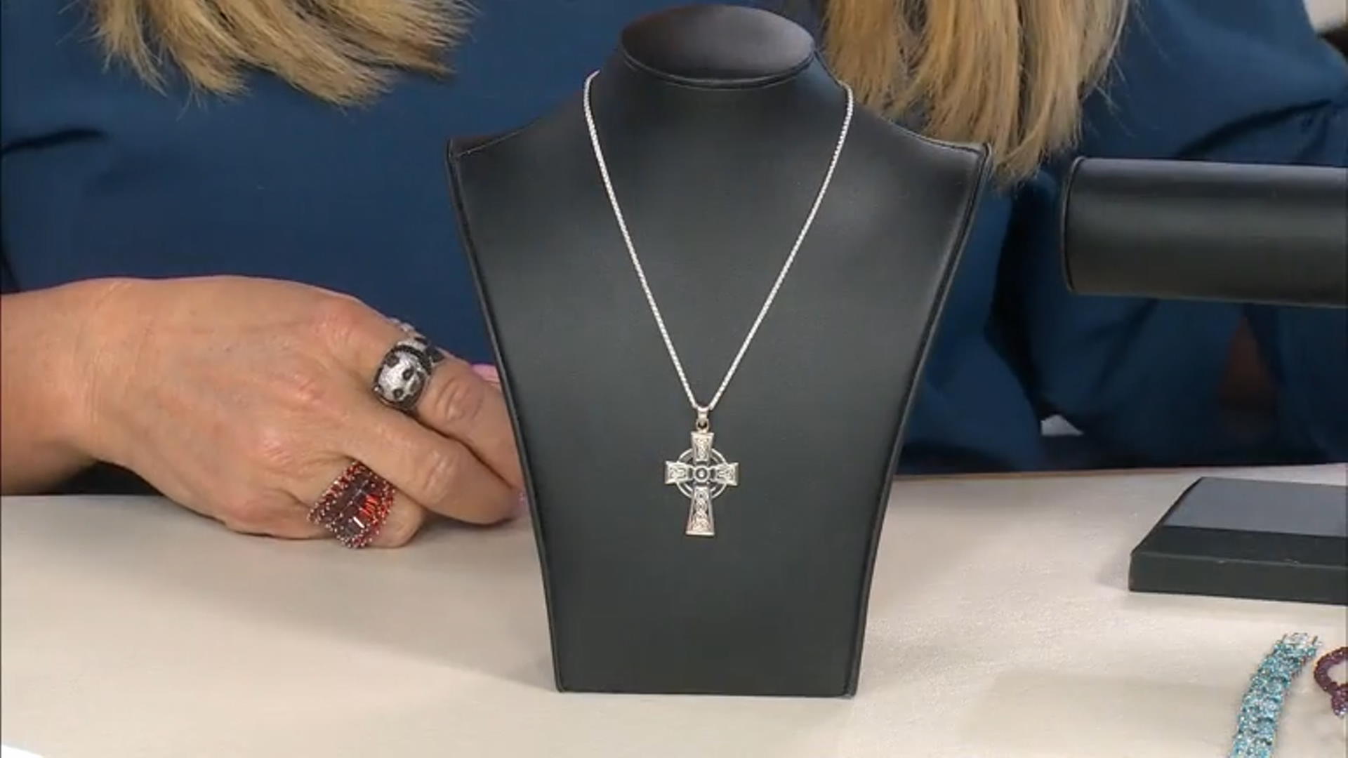 Keith Jack™ Sterling Silver Celtic Cross Pendant with 18 Inch Chain Video Thumbnail
