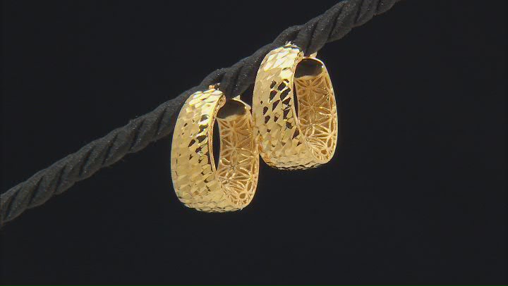 18k Yellow Gold Over Bronze Diamond-Cut Filigree 15/16" Hoop Earrings Video Thumbnail