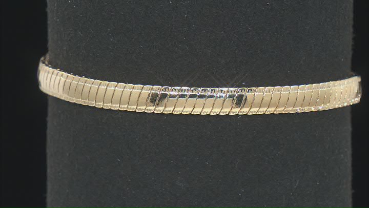 18k Yellow Gold Over Bronze 5.1mm Diamond-Cut Edge Omega Link Bracelet Video Thumbnail