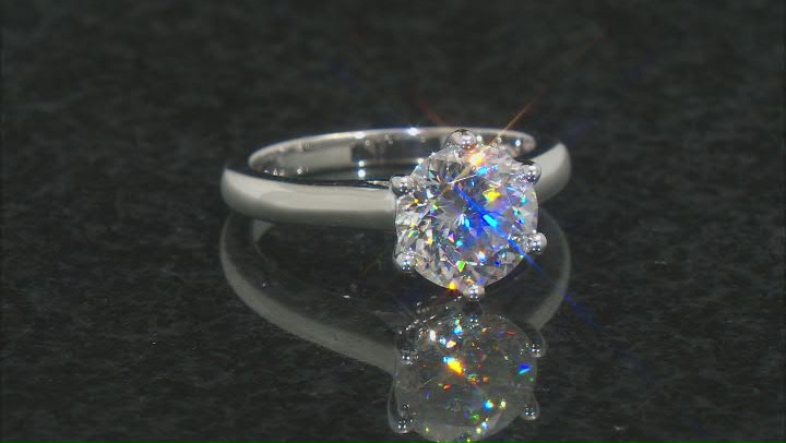 Moissanite Inferno cut Platineve ring 3.08ct DEW.