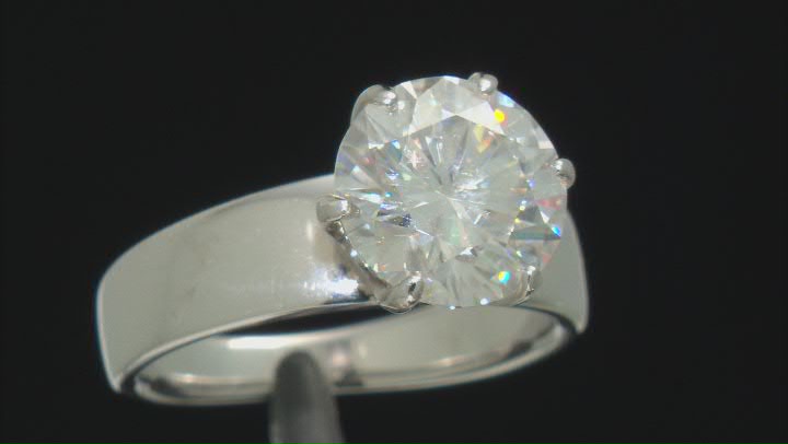 Moissanite Platineve Solitaire Ring 4.20ct DEW Video Thumbnail