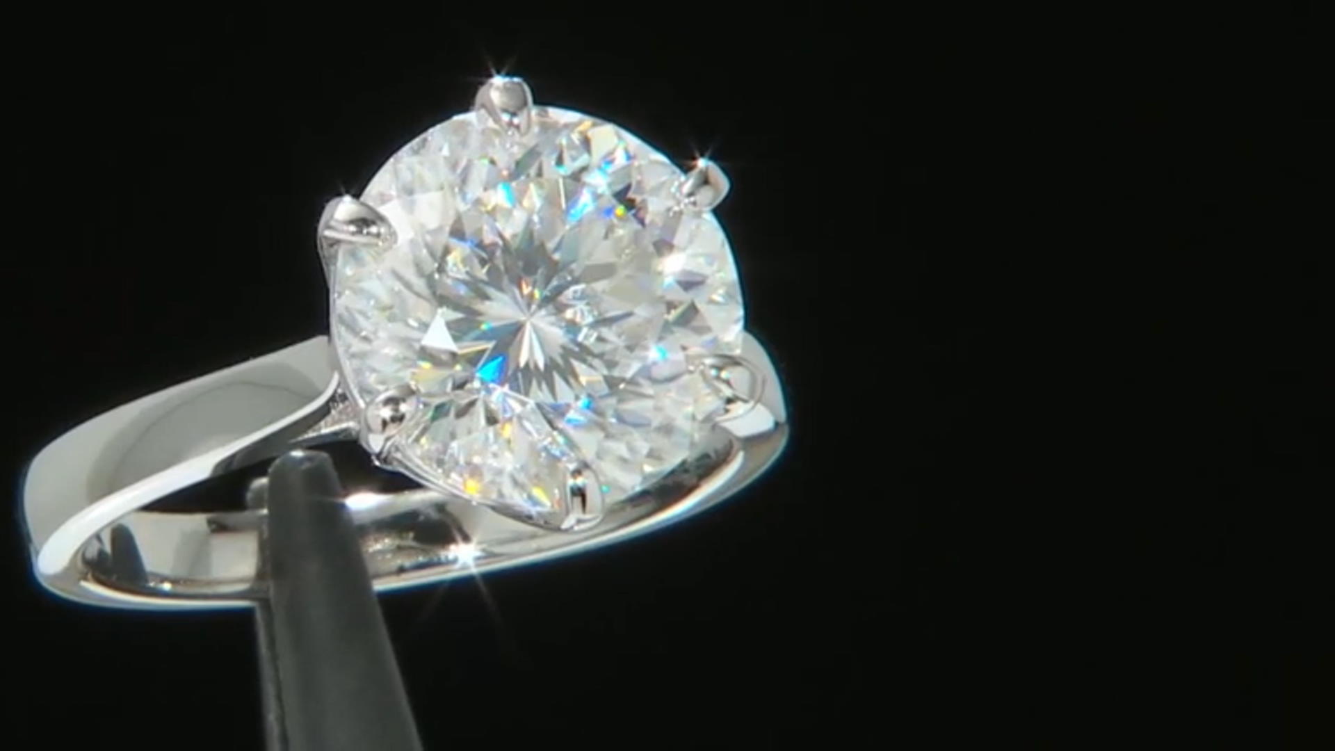 Moissanite platineve solitaire ring 5.67ct DEW Video Thumbnail