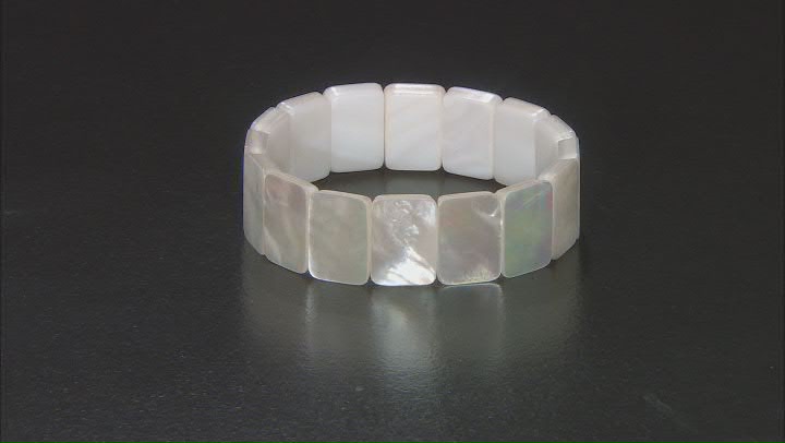 White South Sea & Freshwater Mother-Of-Pearl Stretch Bracelet Video Thumbnail