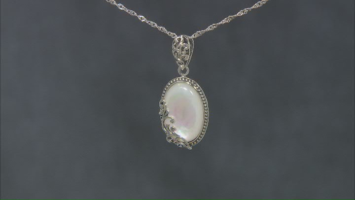 White Mother-Of-Pearl Sterling Silver Pendant With Chain Video Thumbnail