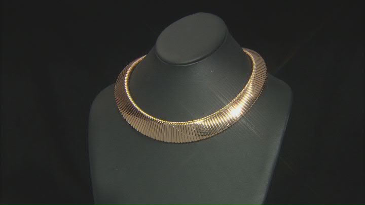 Gold Tone Cobra Chain Collar Necklace Video Thumbnail