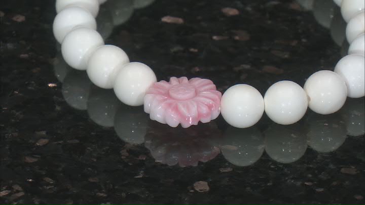 Pink and White Conch Shell Carved Flower Stretch Bracelet Video Thumbnail
