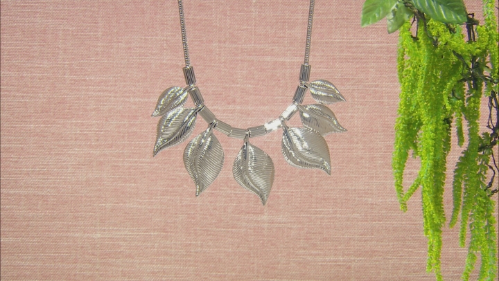 Silver Tone Graduated Leaf Necklace Video Thumbnail