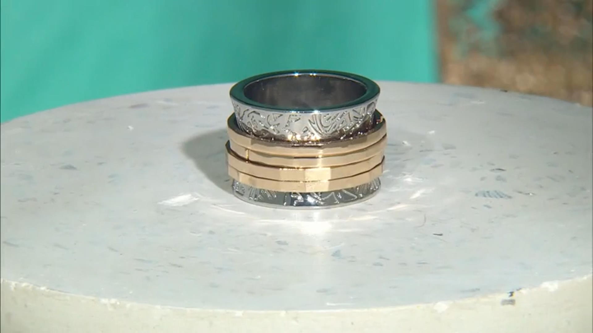 Two Tone Spinner Ring Video Thumbnail