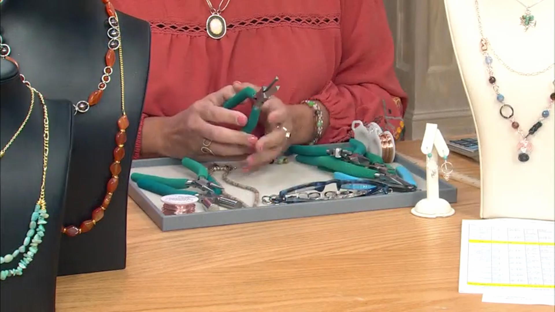 Jewelry Making Small Triangular Wubbers Mandrel Pliers Video Thumbnail