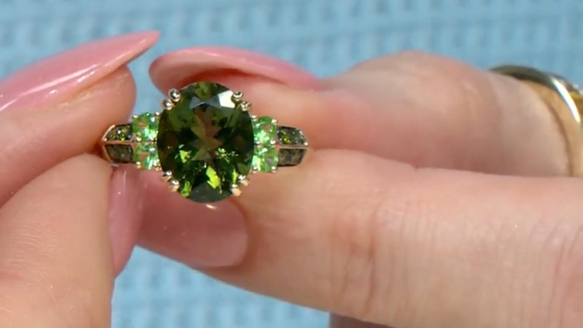 Green Moldavite 10k Yellow Gold Ring 2.70ctw Video Thumbnail