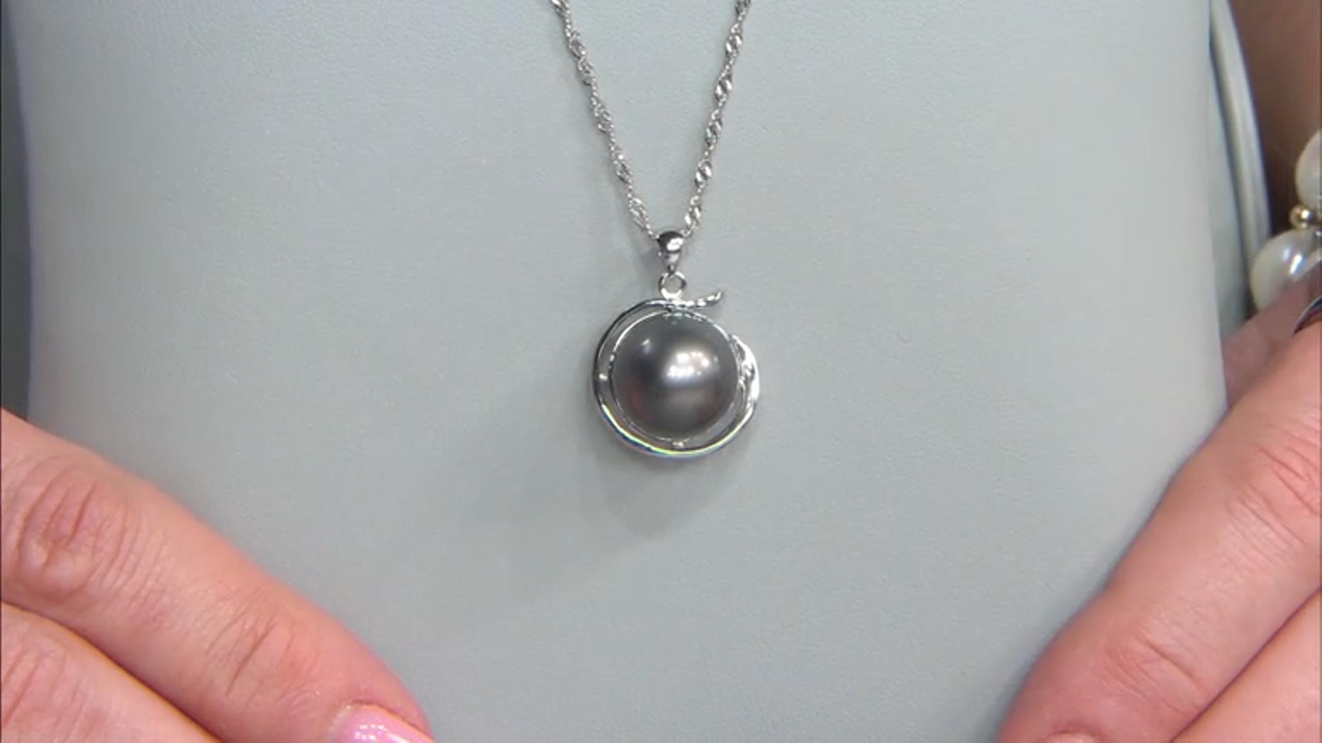 Cultured Tahitian Pearl Rhodium Over Sterling Silver Pendant And Chain Video Thumbnail