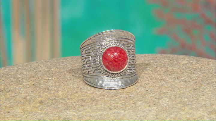 Red Sponge Coral Silver Solitaire Ring Video Thumbnail