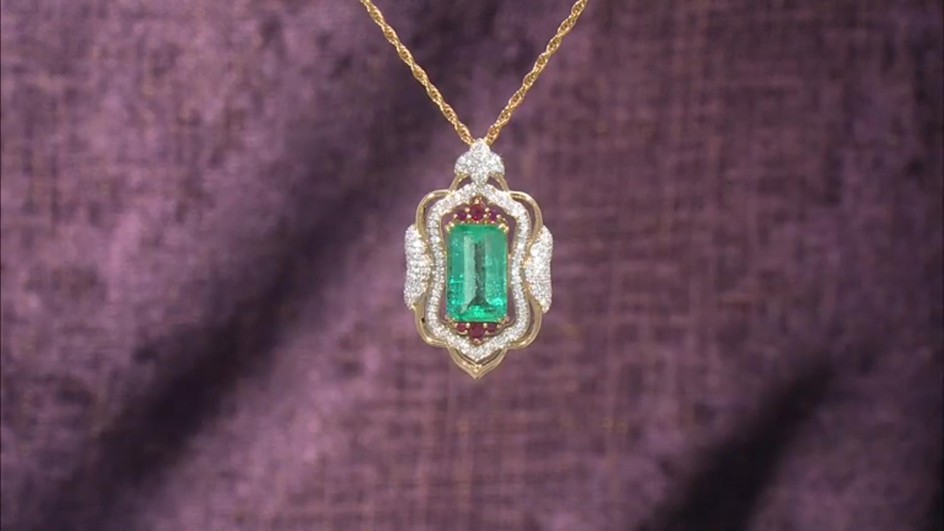 Green Emerald 18k Yellow Gold Pendant With Chain 9.22ctw Video Thumbnail